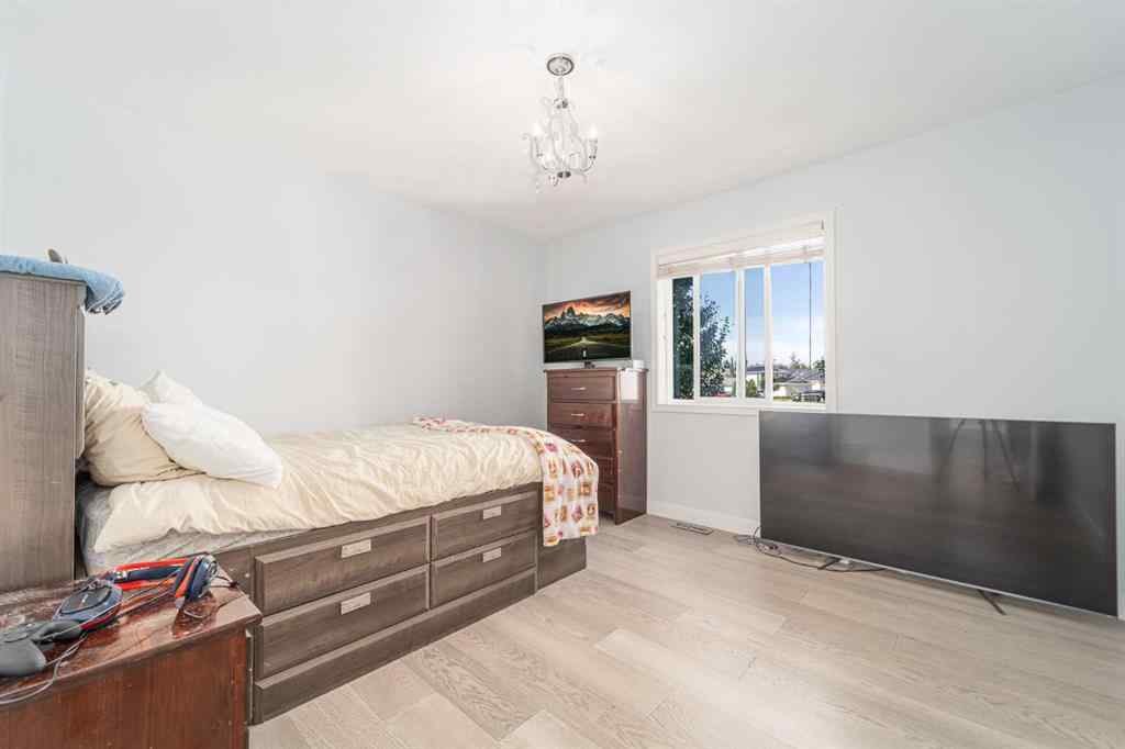 MLS® A2245092 - 14 Heritage Circle W in Heritage Heights Lethbridge, Residential