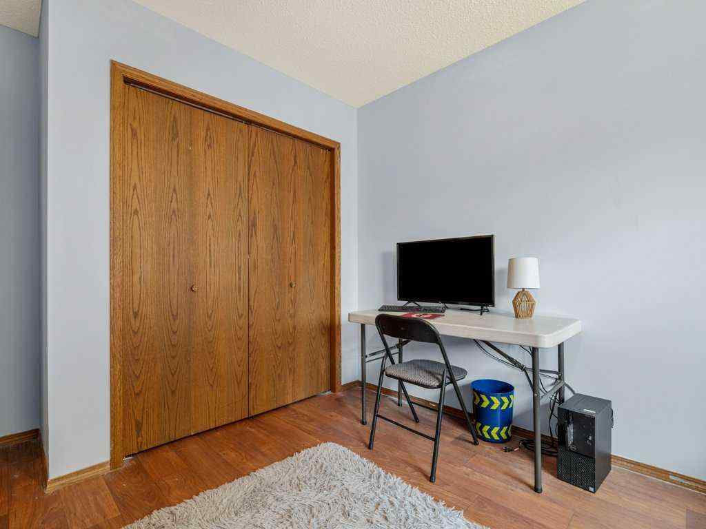 MLS® A2245095 - 42 Ridgewood Boulevard W in Ridgewood Lethbridge, Residential