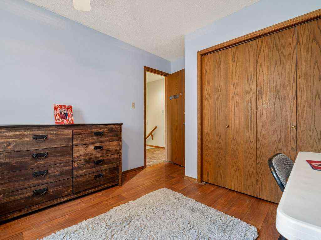 MLS® A2245095 - 42 Ridgewood Boulevard W in Ridgewood Lethbridge, Residential