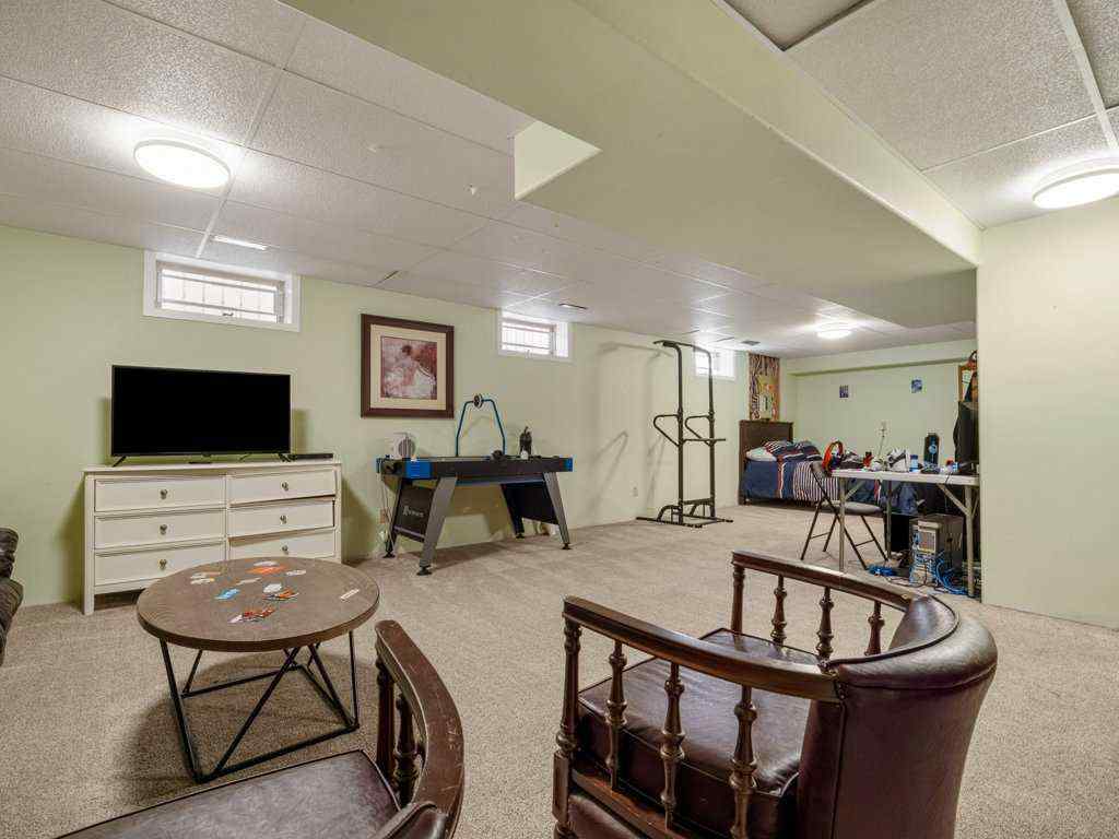 MLS® A2245095 - 42 Ridgewood Boulevard W in Ridgewood Lethbridge, Residential