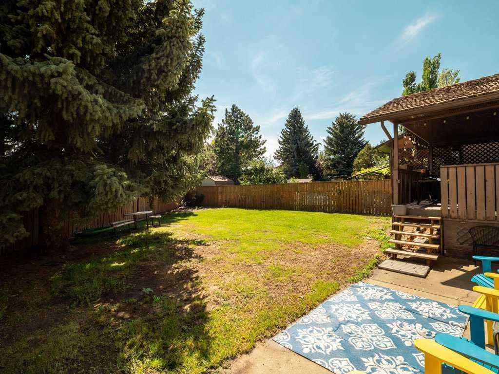 MLS® A2245095 - 42 Ridgewood Boulevard W in Ridgewood Lethbridge, Residential