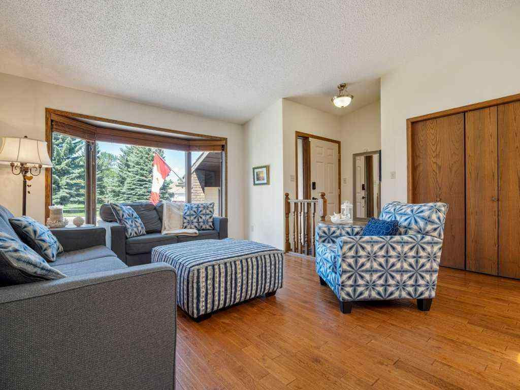 MLS® A2245095 - 42 Ridgewood Boulevard W in Ridgewood Lethbridge, Residential