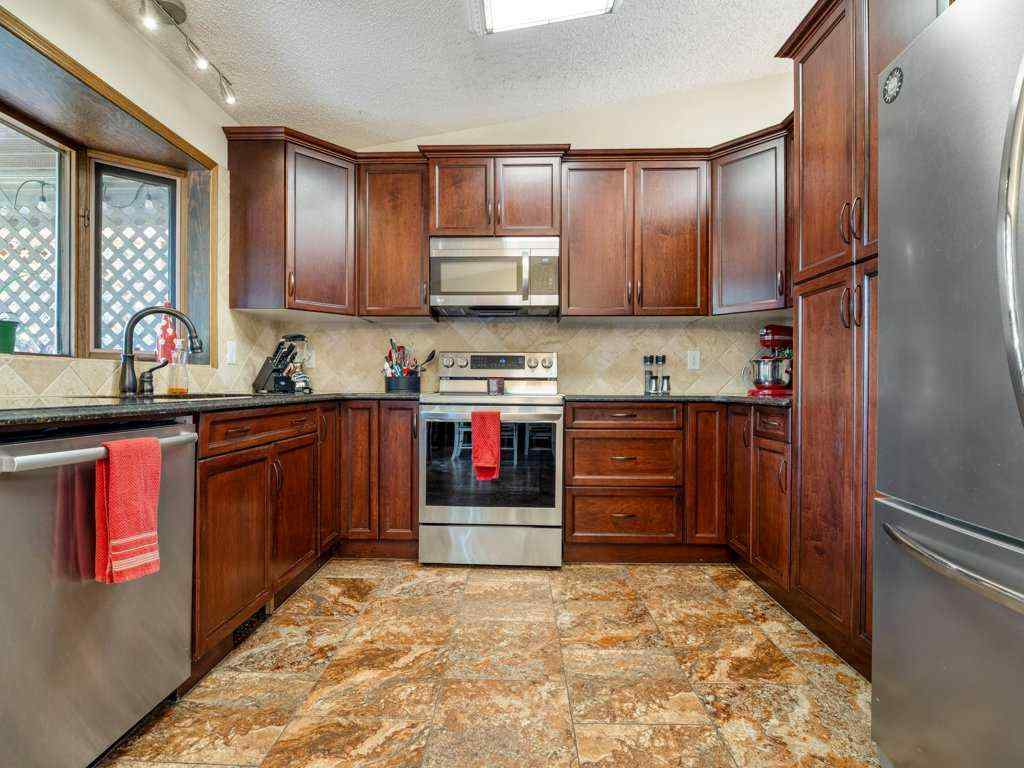 MLS® A2245095 - 42 Ridgewood Boulevard W in Ridgewood Lethbridge, Residential