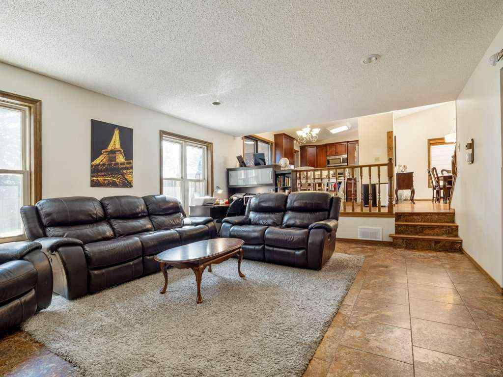 MLS® A2245095 - 42 Ridgewood Boulevard W in Ridgewood Lethbridge, Residential