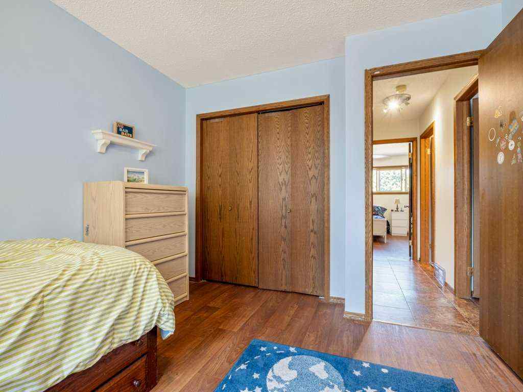 MLS® A2245095 - 42 Ridgewood Boulevard W in Ridgewood Lethbridge, Residential