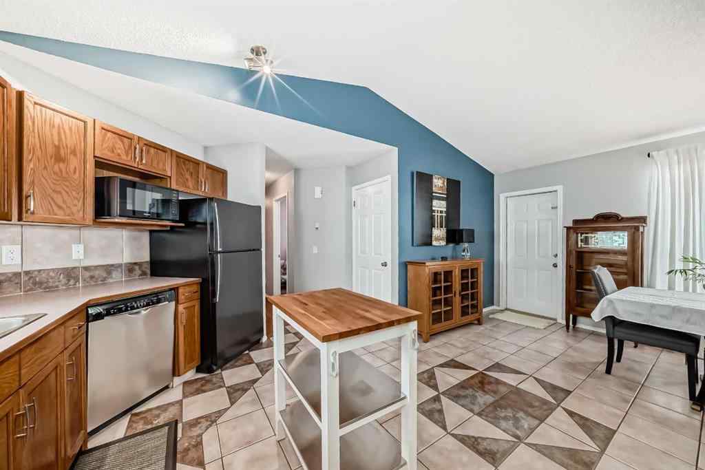 MLS® A2245098 - 110 Applebrook Circle SE in Applewood Park Calgary, Residential