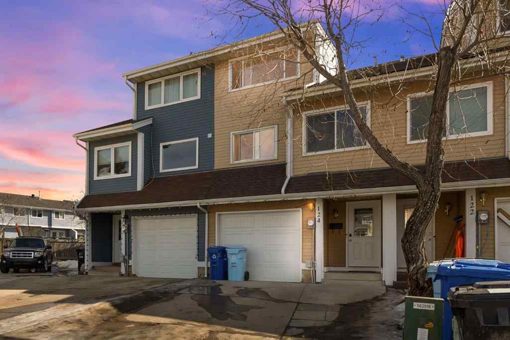 MLS® A2245103 - 124 Wallace Place  in Thickwood Fort McMurray, Residential