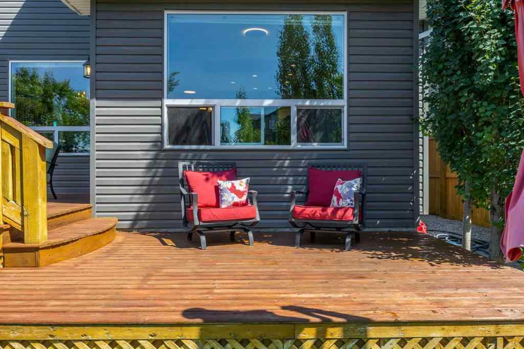 MLS® A2245108 - 184 Cougar Ridge Manor SW in Cougar Ridge Calgary, Residential