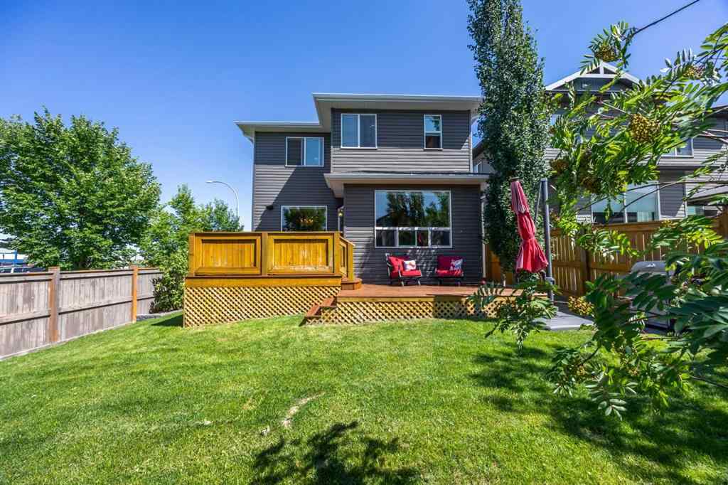 MLS® A2245108 - 184 Cougar Ridge Manor SW in Cougar Ridge Calgary, Residential