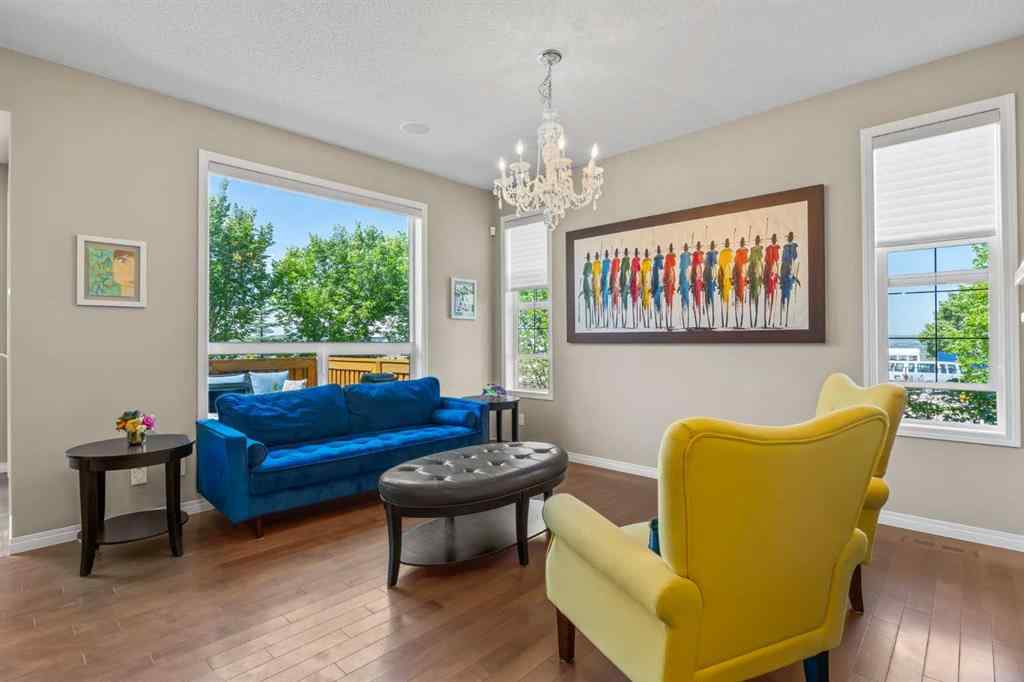 MLS® A2245108 - 184 Cougar Ridge Manor SW in Cougar Ridge Calgary, Residential