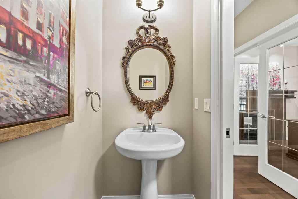 MLS® A2245108 - 184 Cougar Ridge Manor SW in Cougar Ridge Calgary, Residential