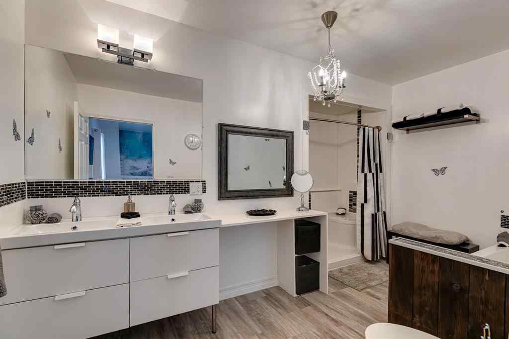 MLS® A2245110 - 1605 4 Avenue SW in Newcastle Drumheller, Residential