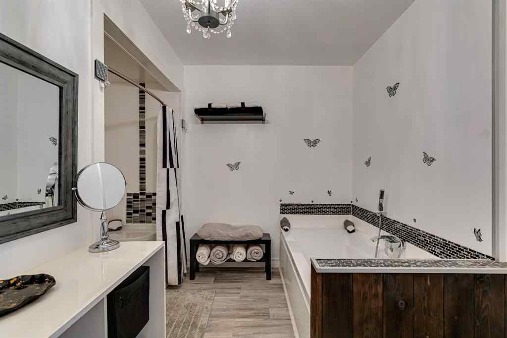MLS® A2245110 - 1605 4 Avenue SW in Newcastle Drumheller, Residential
