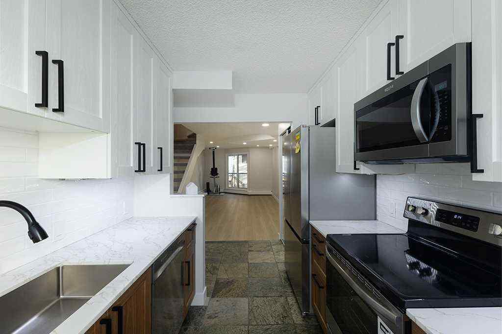 MLS® A2245144 - Unit #18 2400 15 Street SW in Bankview Calgary, Residential