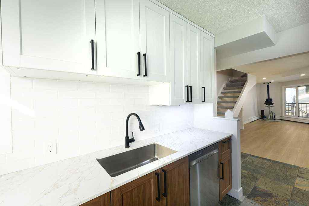 MLS® A2245144 - Unit #18 2400 15 Street SW in Bankview Calgary, Residential