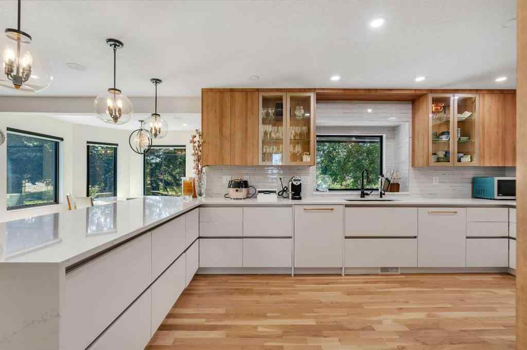 MLS® A2245149 - 931 Shawnee Drive SW in Shawnee Slopes Calgary, Residential