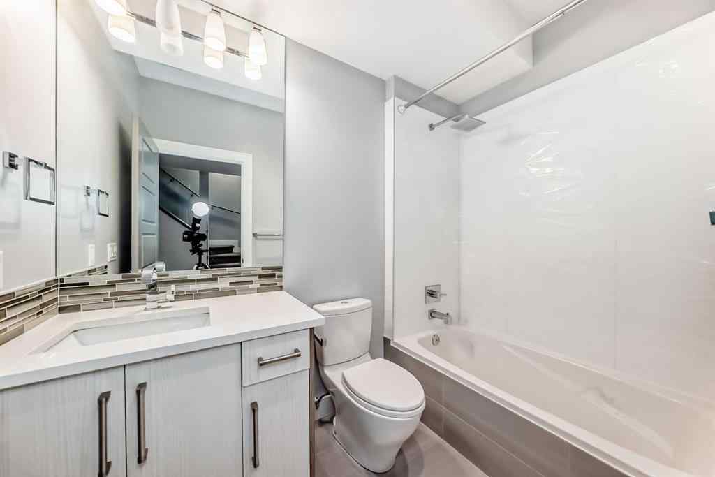 MLS® A2245151 - 2414 31 Avenue SW in Richmond Calgary, Residential