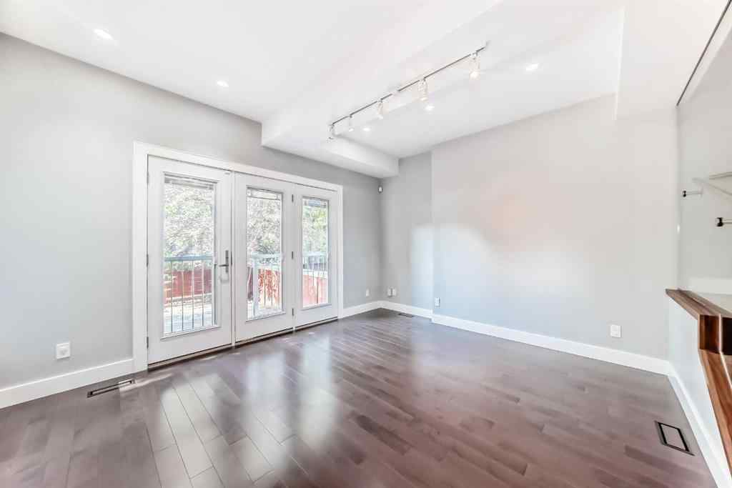 MLS® A2245151 - 2414 31 Avenue SW in Richmond Calgary, Residential