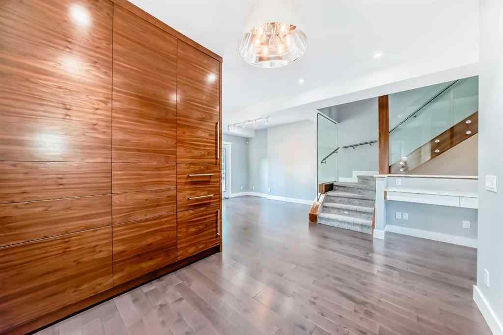 MLS® A2245151 - 2414 31 Avenue SW in Richmond Calgary, Residential