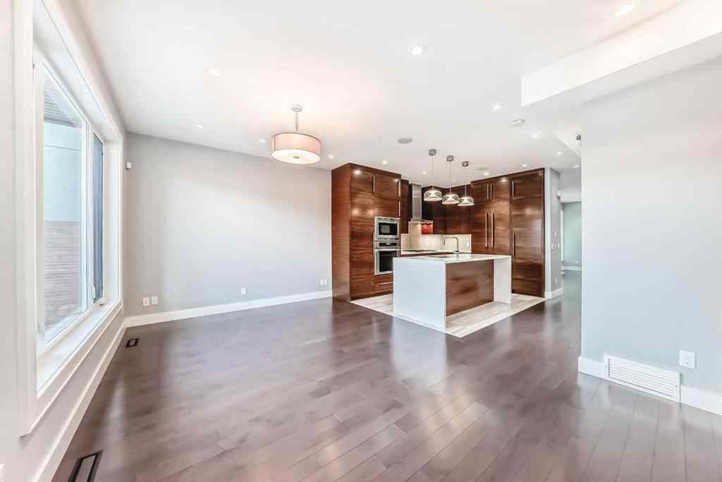 MLS® A2245151 - 2414 31 Avenue SW in Richmond Calgary, Residential