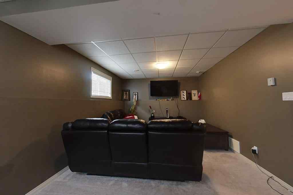 MLS® A2245155 - 913 7 Avenue SE in NONE Slave Lake, Residential