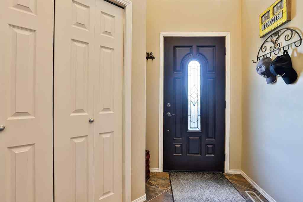 MLS® A2245195 - 240 Squamish Court W in Indian Battle Heights Lethbridge, Residential