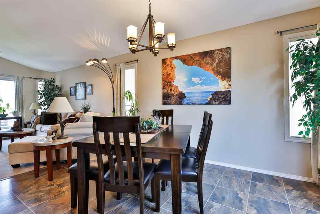 MLS® A2245195 - 240 Squamish Court W in Indian Battle Heights Lethbridge, Residential