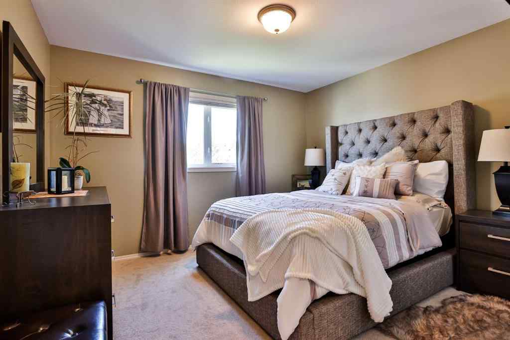 MLS® A2245195 - 240 Squamish Court W in Indian Battle Heights Lethbridge, Residential