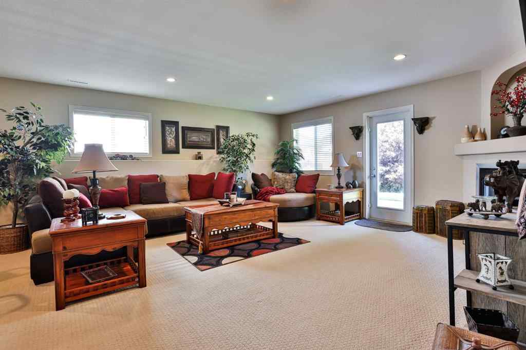 MLS® A2245195 - 240 Squamish Court W in Indian Battle Heights Lethbridge, Residential