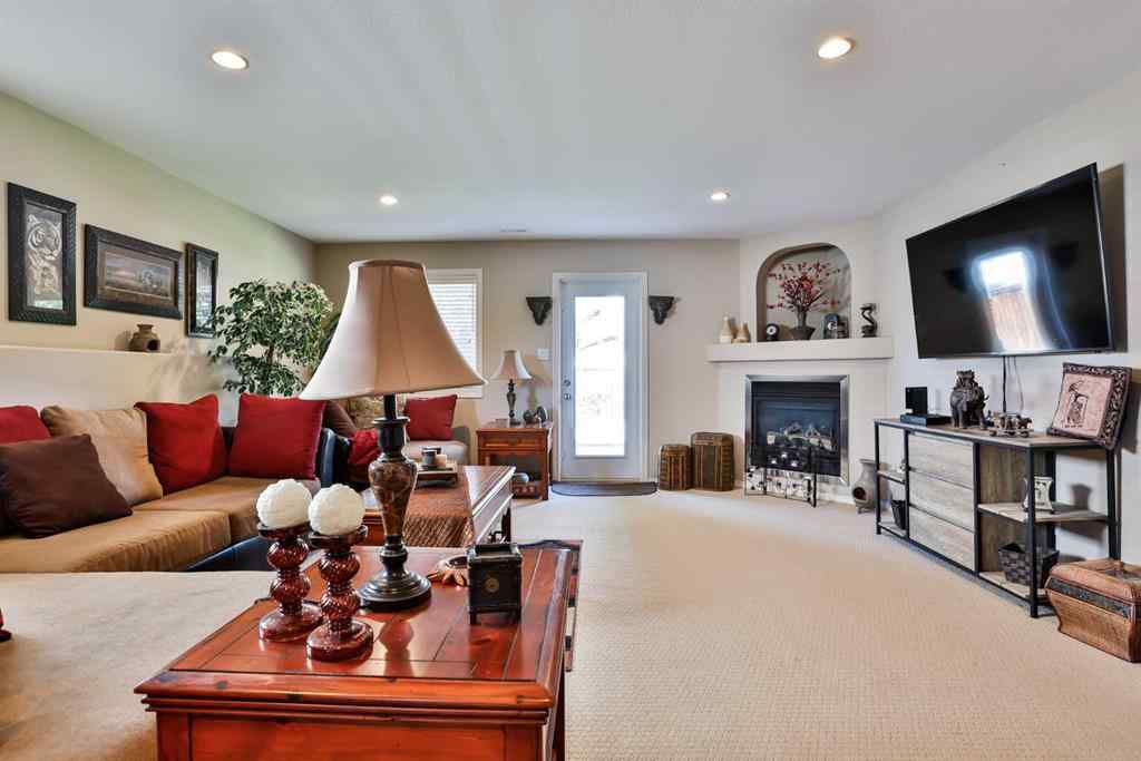 MLS® A2245195 - 240 Squamish Court W in Indian Battle Heights Lethbridge, Residential