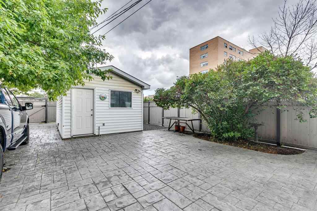 MLS® A2245198 - 302 24 Avenue SW in Mission Calgary, Residential