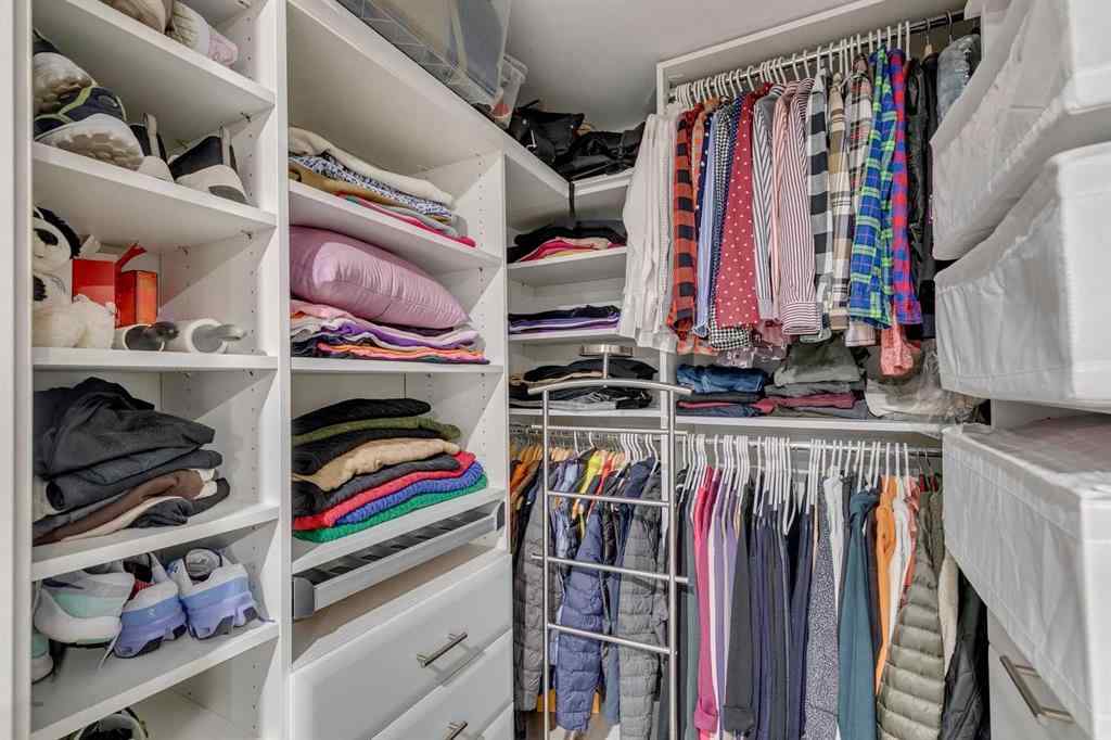 MLS® A2245198 - 302 24 Avenue SW in Mission Calgary, Residential