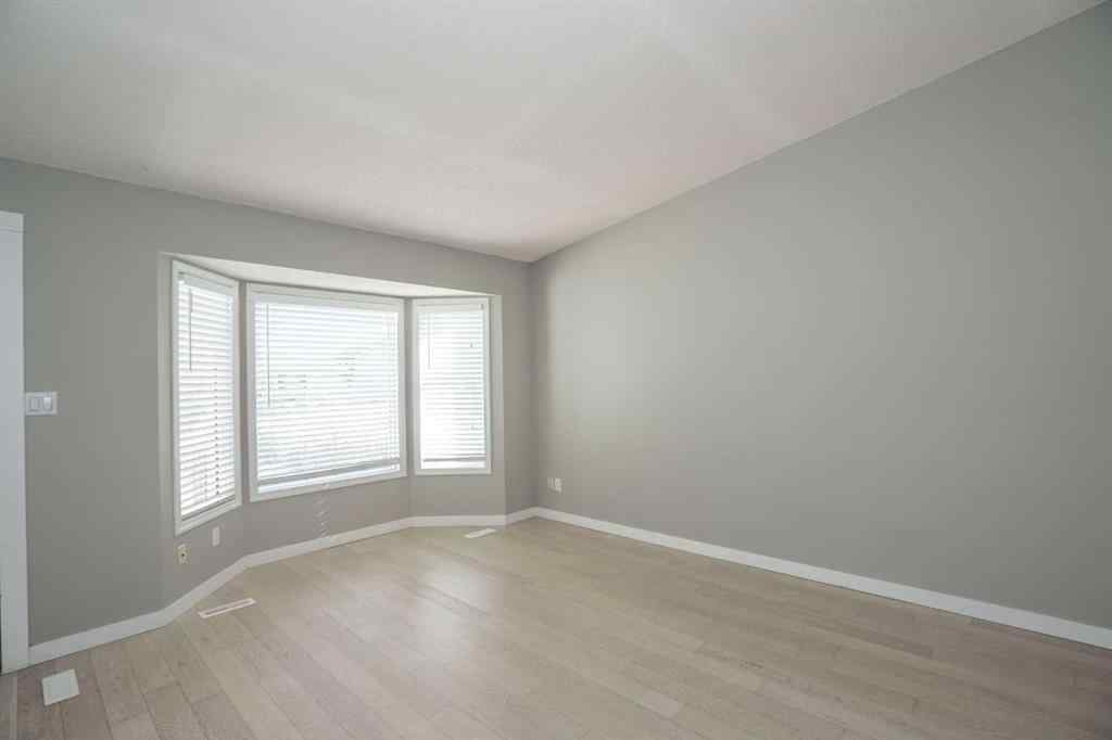 MLS® A2245236 - 8221 102 Avenue  in Saddleback Ridge Peace River, Residential