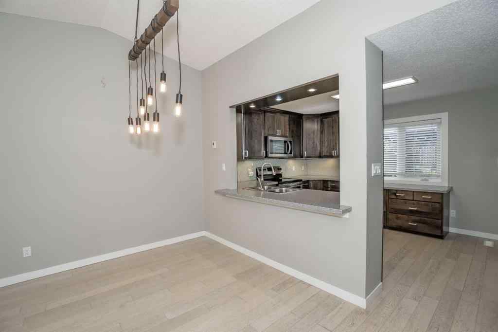 MLS® A2245236 - 8221 102 Avenue  in Saddleback Ridge Peace River, Residential