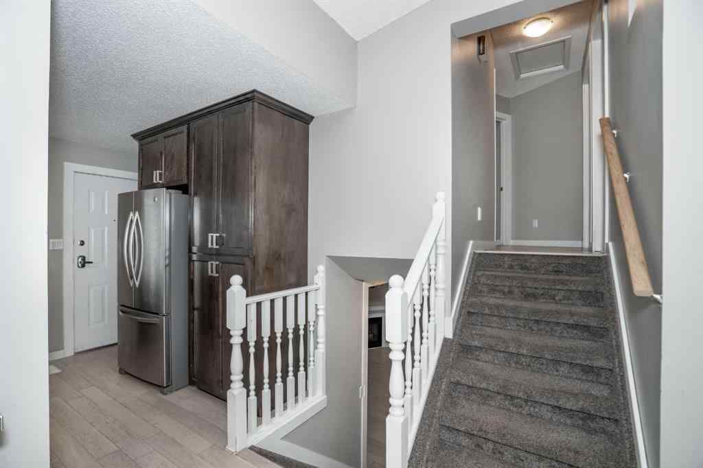 MLS® A2245236 - 8221 102 Avenue  in Saddleback Ridge Peace River, Residential