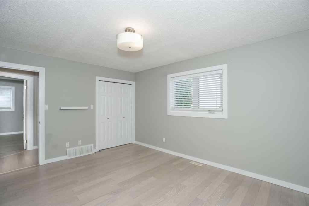 MLS® A2245236 - 8221 102 Avenue  in Saddleback Ridge Peace River, Residential