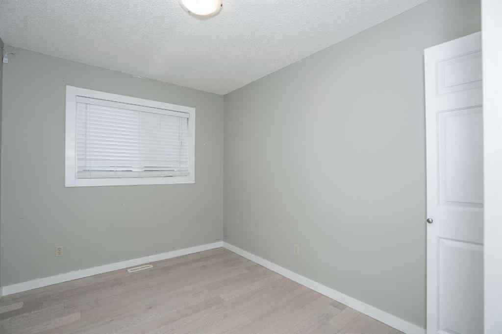 MLS® A2245236 - 8221 102 Avenue  in Saddleback Ridge Peace River, Residential