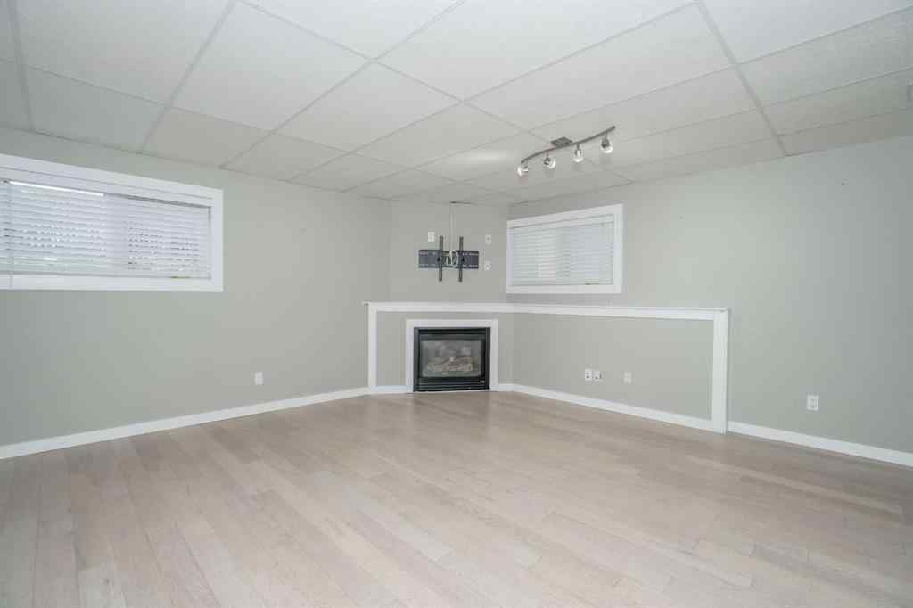 MLS® A2245236 - 8221 102 Avenue  in Saddleback Ridge Peace River, Residential