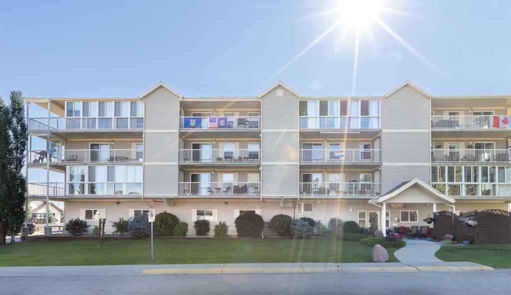 MLS® A2245240 - Unit #203 4500 45 Avenue  in Southeast Innisfail Innisfail, Residential