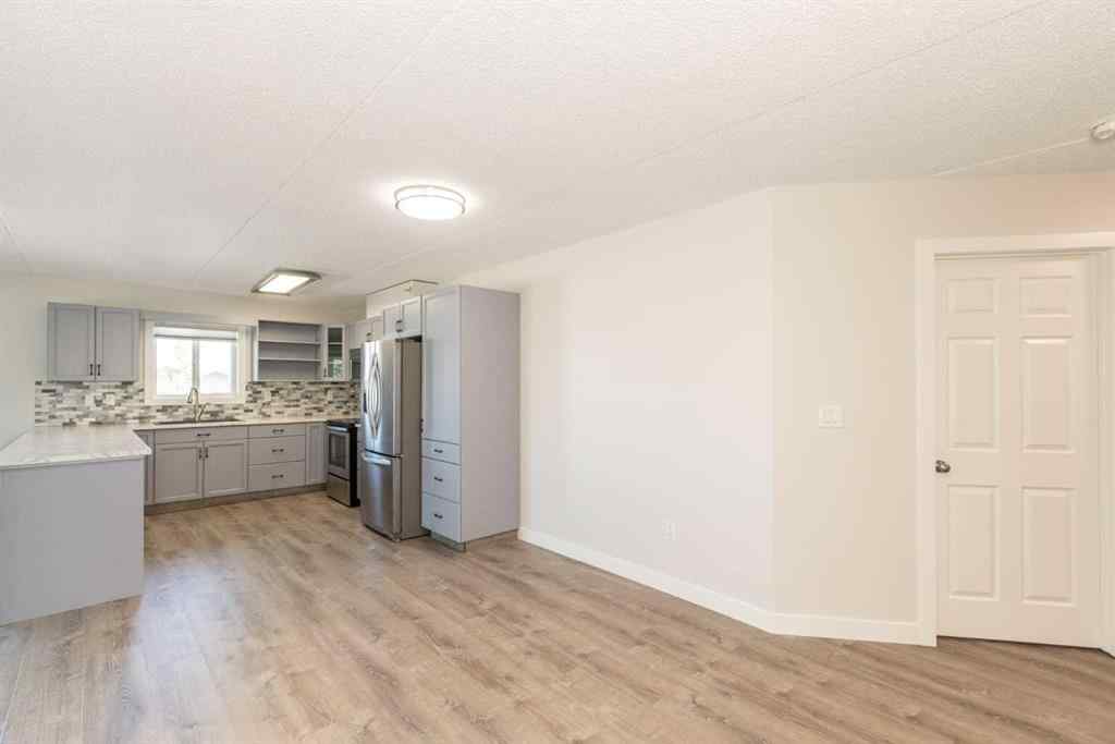 MLS® A2245240 - Unit #203 4500 45 Avenue  in Southeast Innisfail Innisfail, Residential