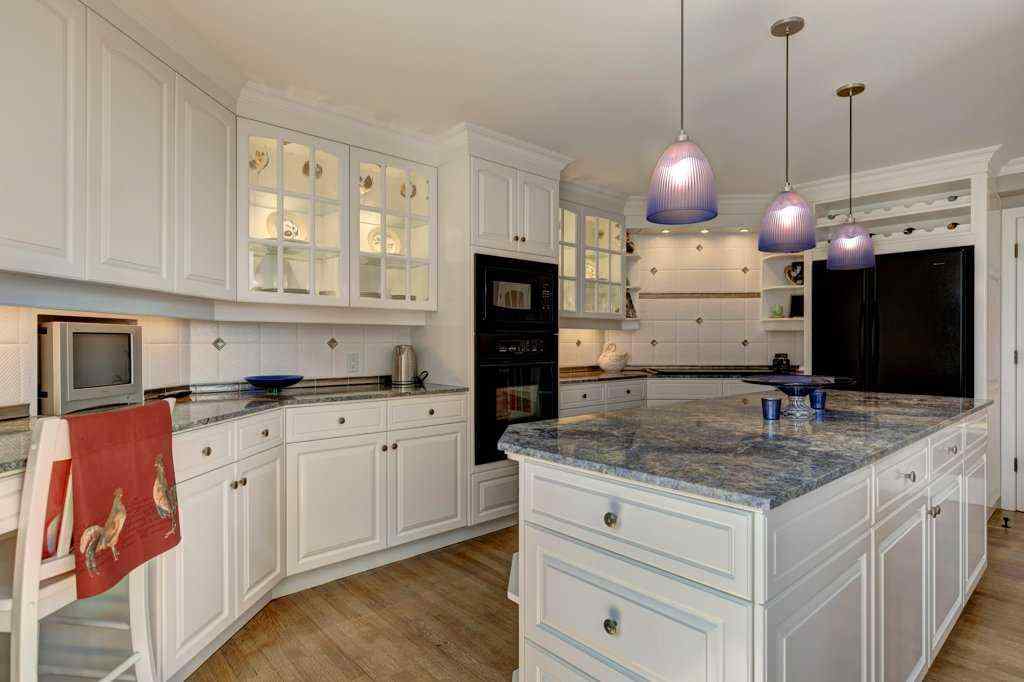 MLS® A2245245 - Unit #1102D 500 Eau Claire Avenue SW in Eau Claire Calgary, Residential