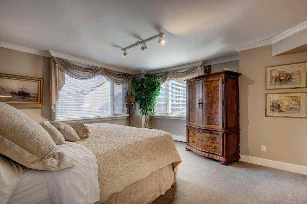 MLS® A2245245 - Unit #1102D 500 Eau Claire Avenue SW in Eau Claire Calgary, Residential