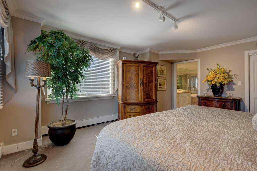 MLS® A2245245 - Unit #1102D 500 Eau Claire Avenue SW in Eau Claire Calgary, Residential
