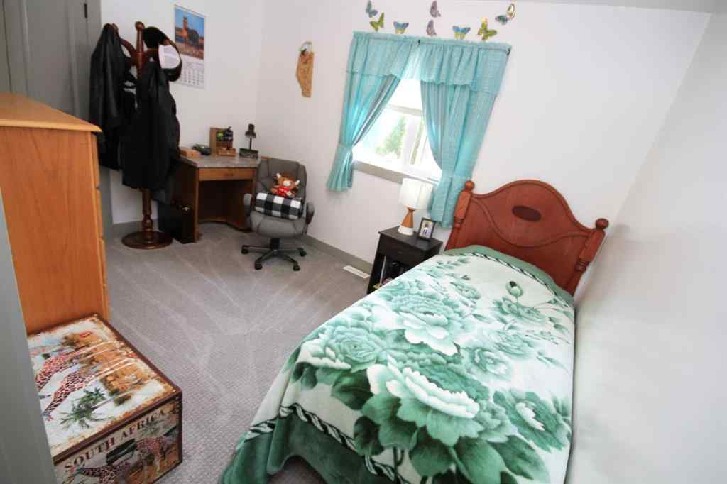 MLS® A2245248 - 212 3 Street N in NONE Grassy Lake, Residential