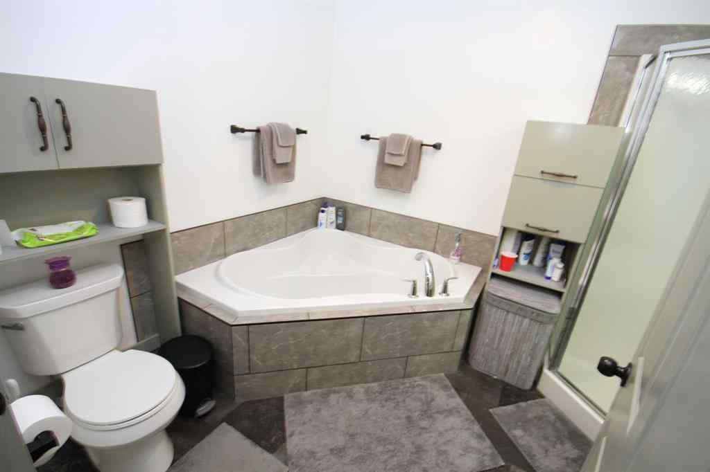 MLS® A2245248 - 212 3 Street N in NONE Grassy Lake, Residential