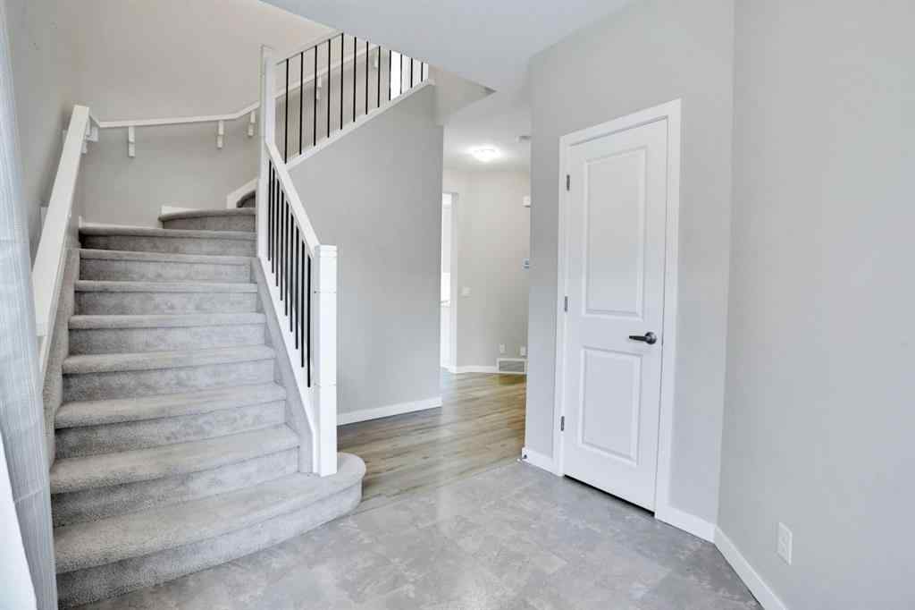 MLS® A2245250 - 21 Kingsbury Close SE in Kings Heights Airdrie, Residential