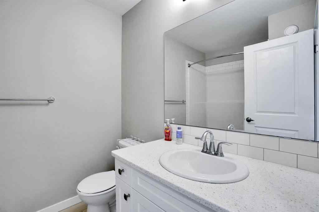 MLS® A2245250 - 21 Kingsbury Close SE in Kings Heights Airdrie, Residential