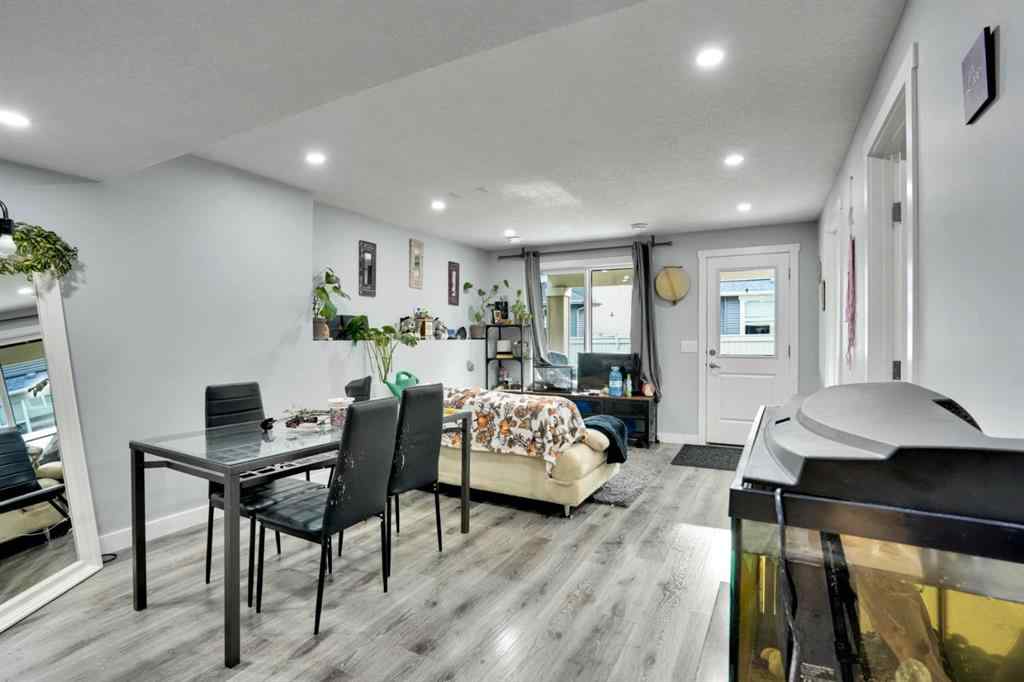 MLS® A2245250 - 21 Kingsbury Close SE in Kings Heights Airdrie, Residential