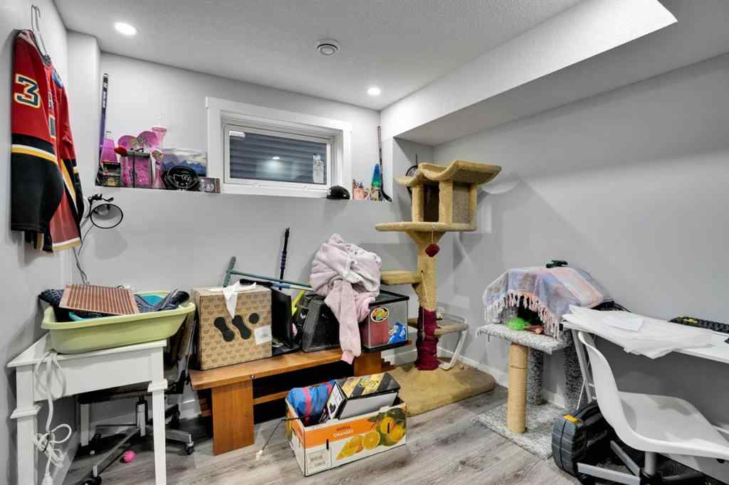 MLS® A2245250 - 21 Kingsbury Close SE in Kings Heights Airdrie, Residential