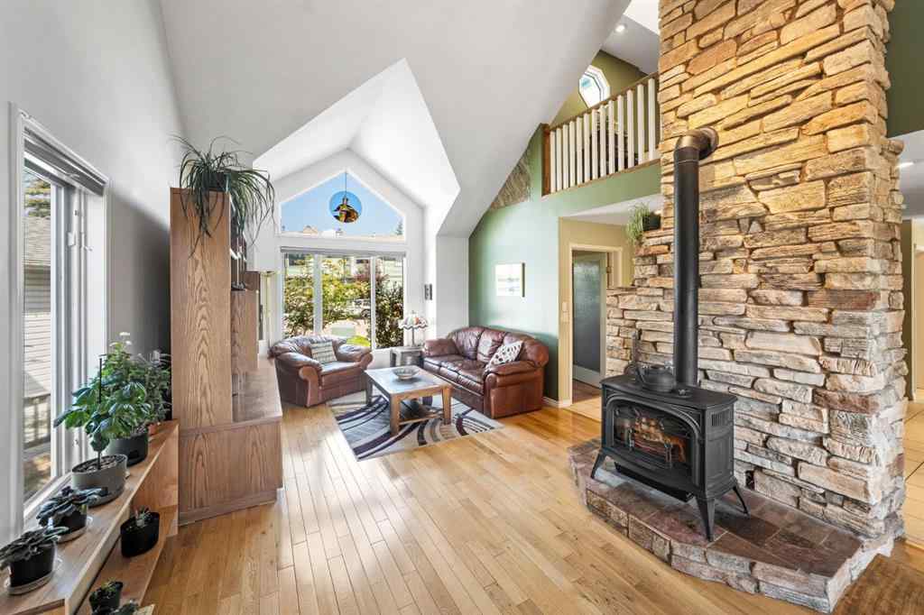 MLS® A2245255 - 330 Canyon Close  in Cougar Creek Canmore, Residential